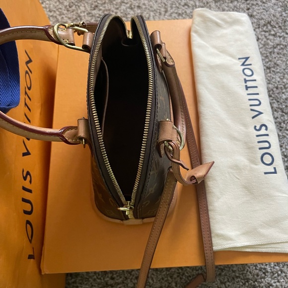 LV Alma BB Monogram Crossbody - Picture 6 of 6
